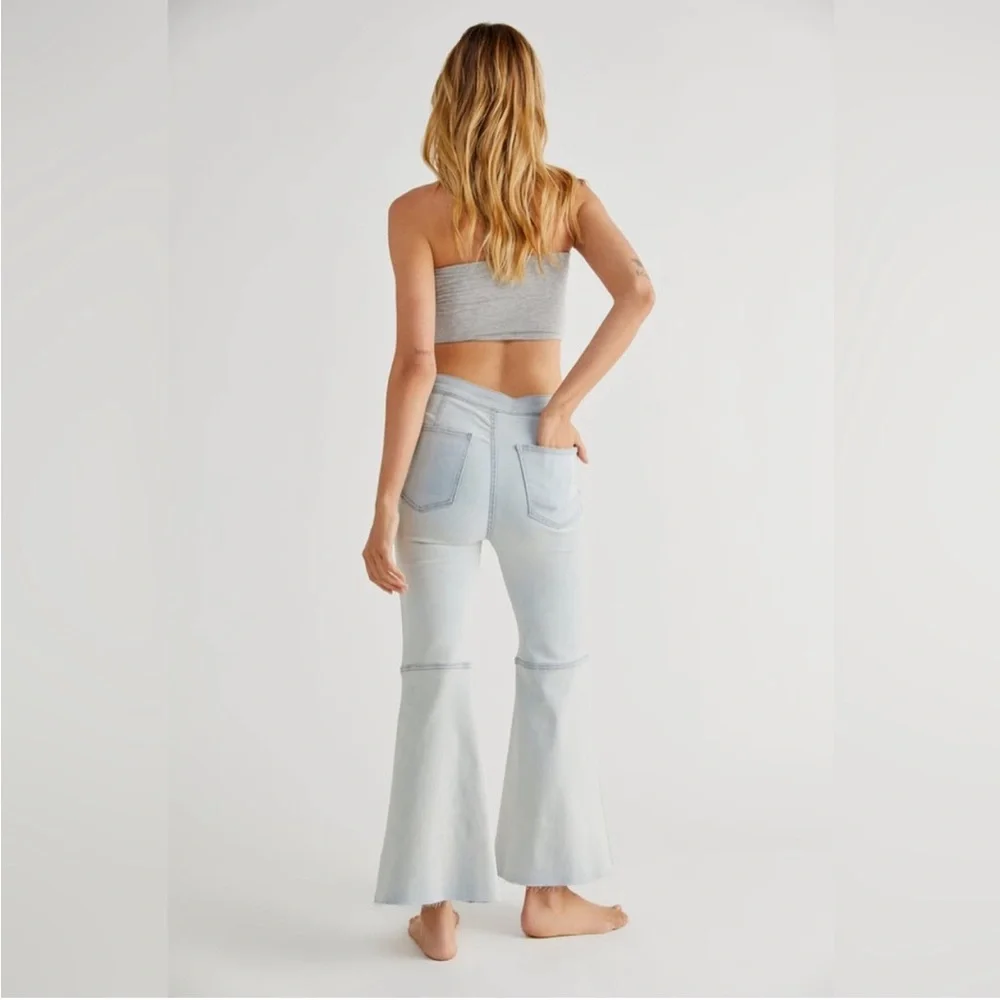 Free People Youthquake Cropped Flare Jeans in Bleach Out Light Wash - 32 - Picture 2 of 16